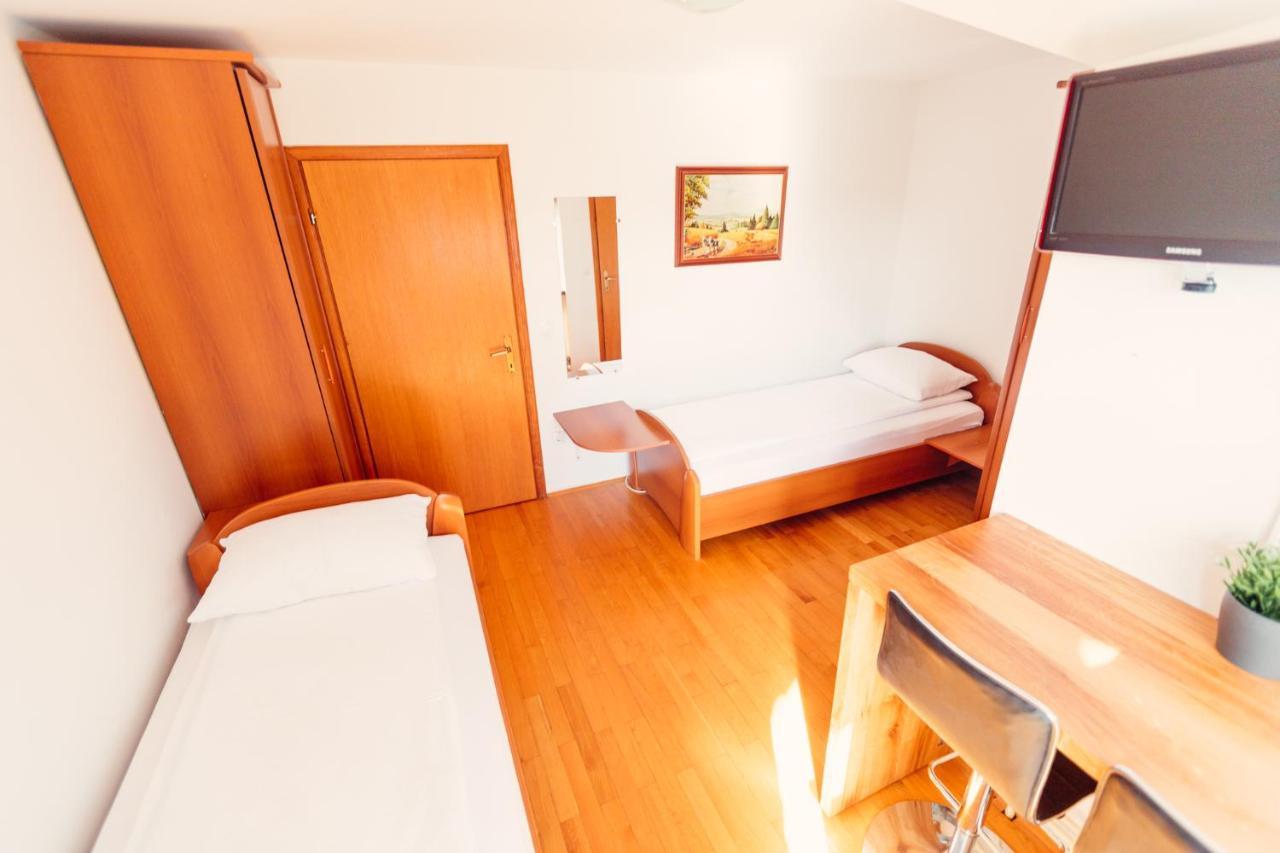 Frankovic Bed&Breakfast Vinica Esterno foto
